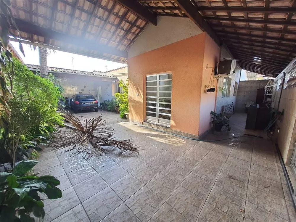 Casa à venda com 2 quartos, 63m² - Foto 2