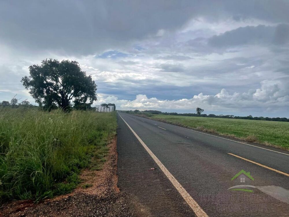 Chácara à venda, 1500m² - Foto 2