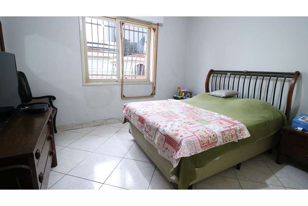 Casa à venda com 5 quartos, 200m² - Foto 12