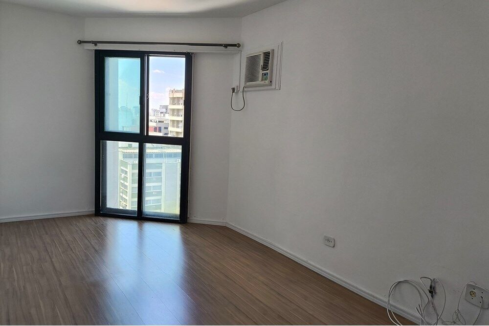 Apartamento à venda com 1 quarto, 43m² - Foto 2