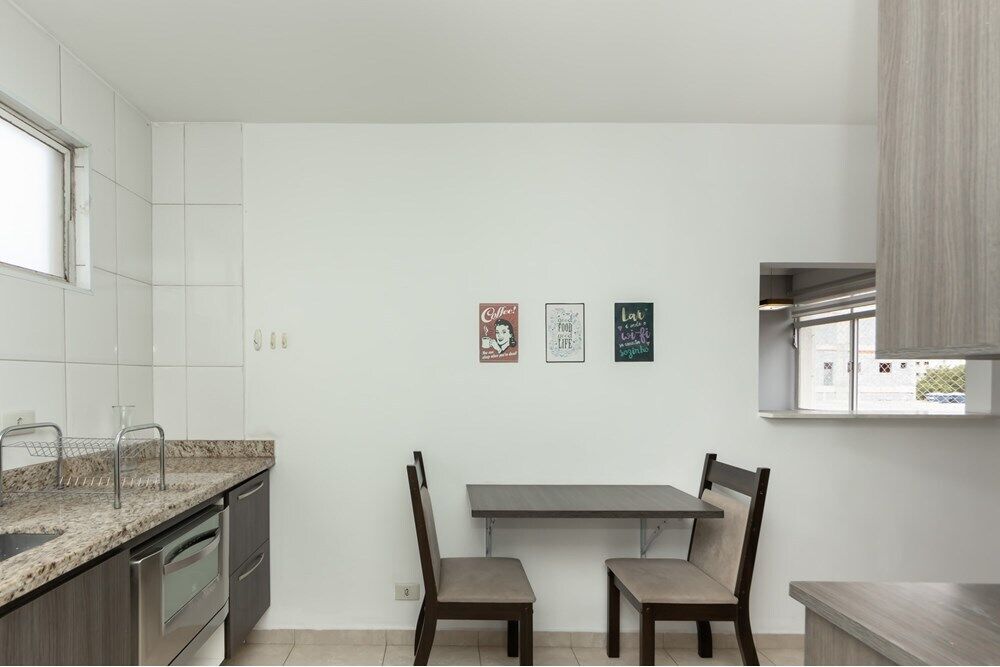 Apartamento à venda com 2 quartos, 76m² - Foto 4
