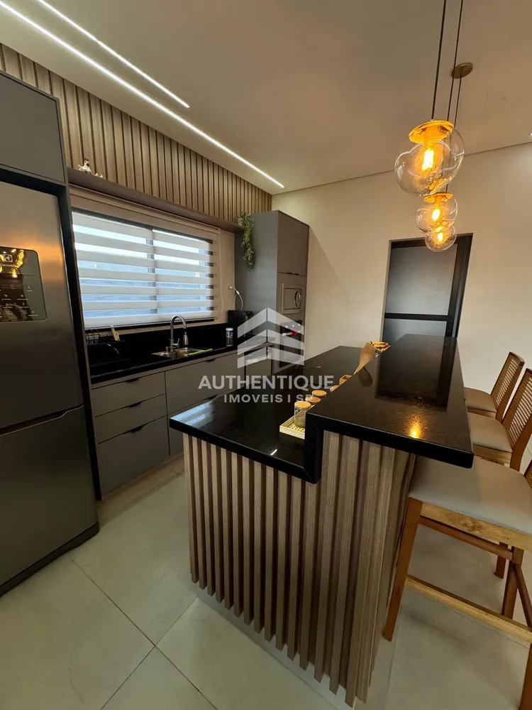 Casa, 3 quartos, 270 m² - Foto 4