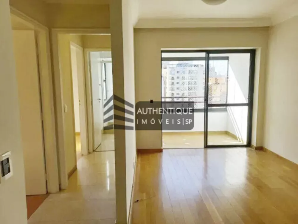 Apartamento à venda com 2 quartos, 70m² - Foto 1