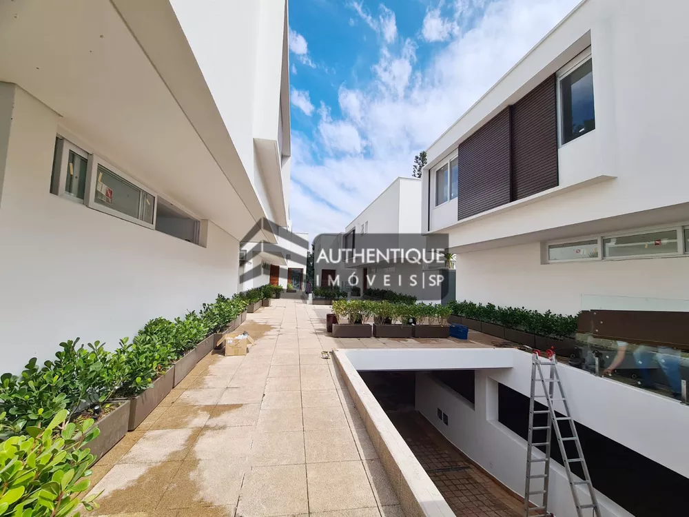 Casa de Condomínio à venda com 4 quartos, 327m² - Foto 4