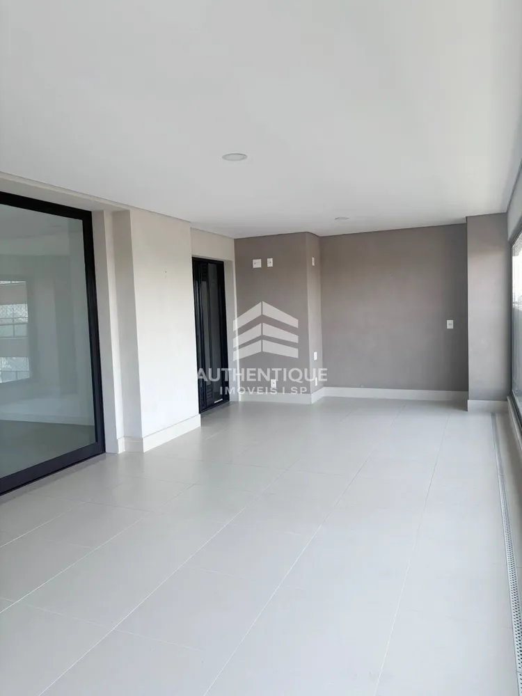 Apartamento, 3 quartos, 195 m² - Foto 2