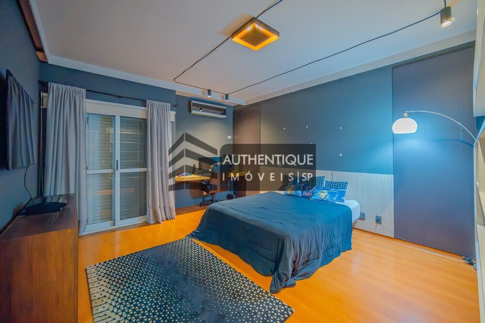 Casa, 4 quartos, 1804 m² - Foto 1