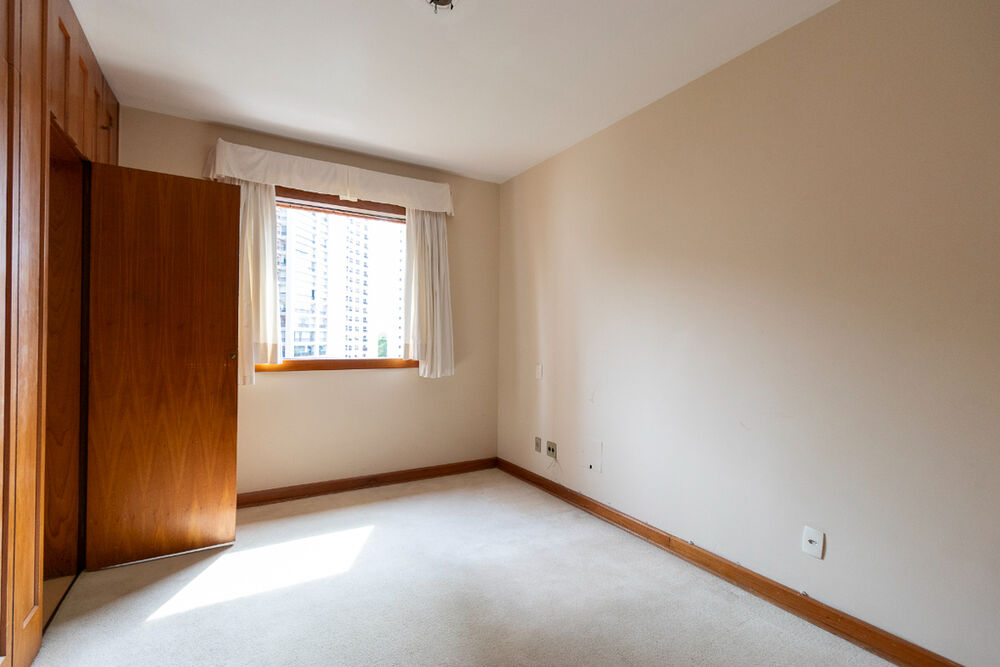 Apartamento à venda com 3 quartos, 325m² - Foto 11