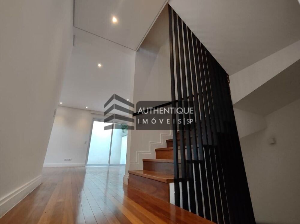 Casa de Condomínio à venda com 4 quartos, 300m² - Foto 1