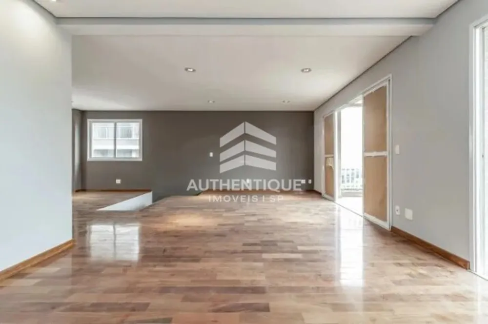 Cobertura, 3 quartos, 304 m² - Foto 1