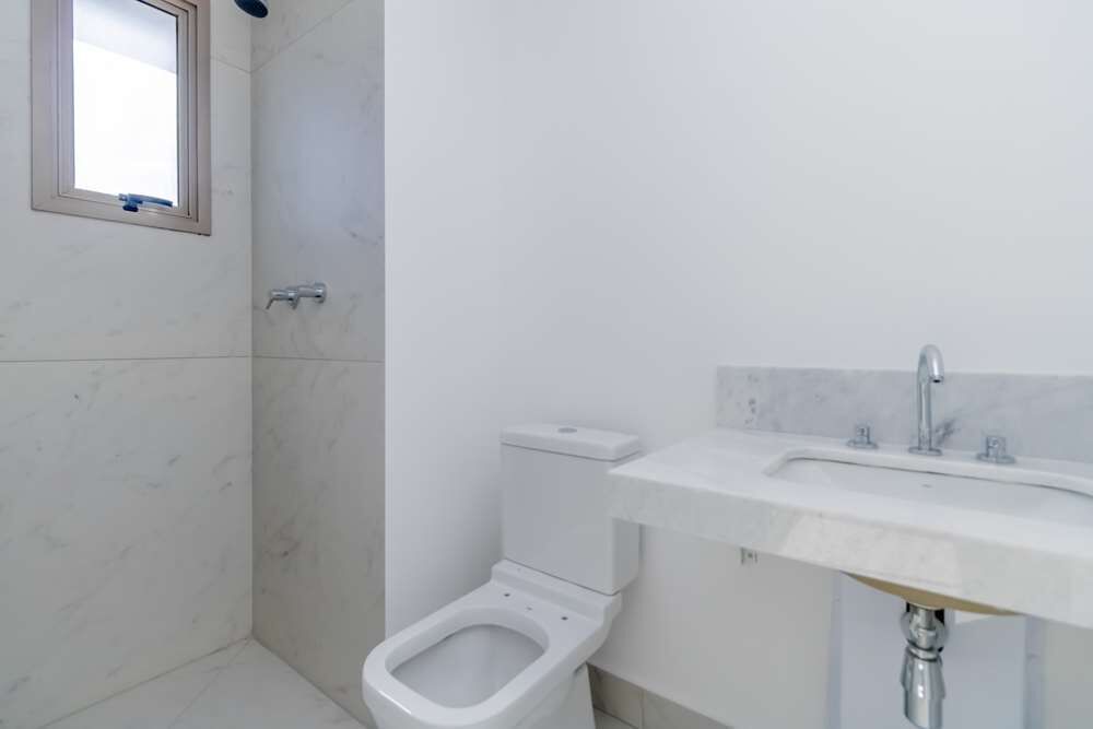 Apartamento à venda com 3 quartos, 146m² - Foto 2