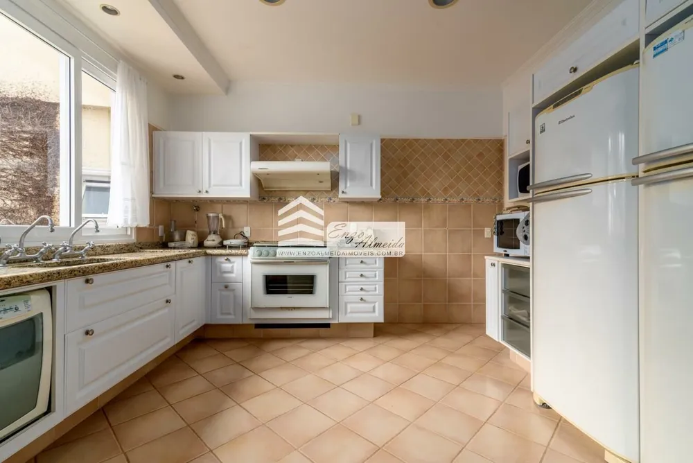 Casa, 7 quartos, 1596 m² - Foto 17