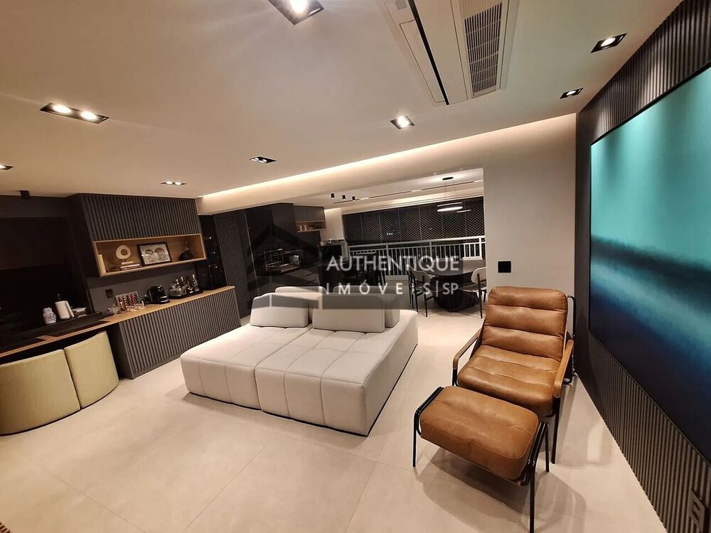 Apartamento à venda com 4 quartos, 136m² - Foto 1