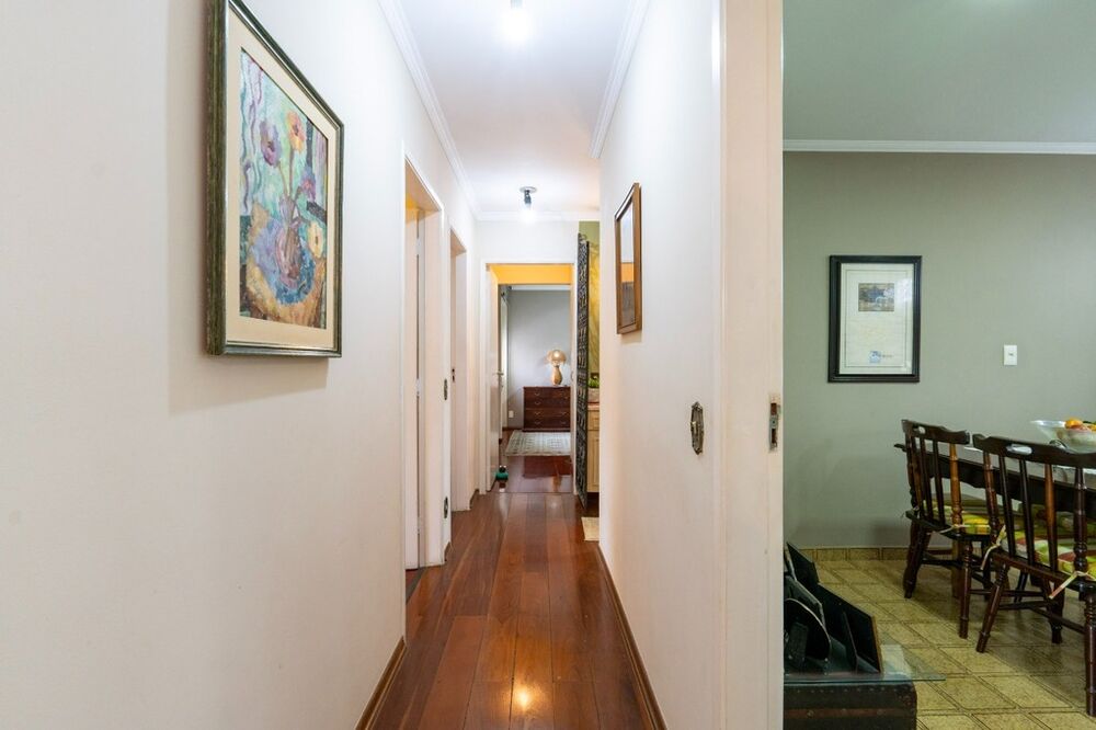 Apartamento à venda com 3 quartos, 142m² - Foto 3