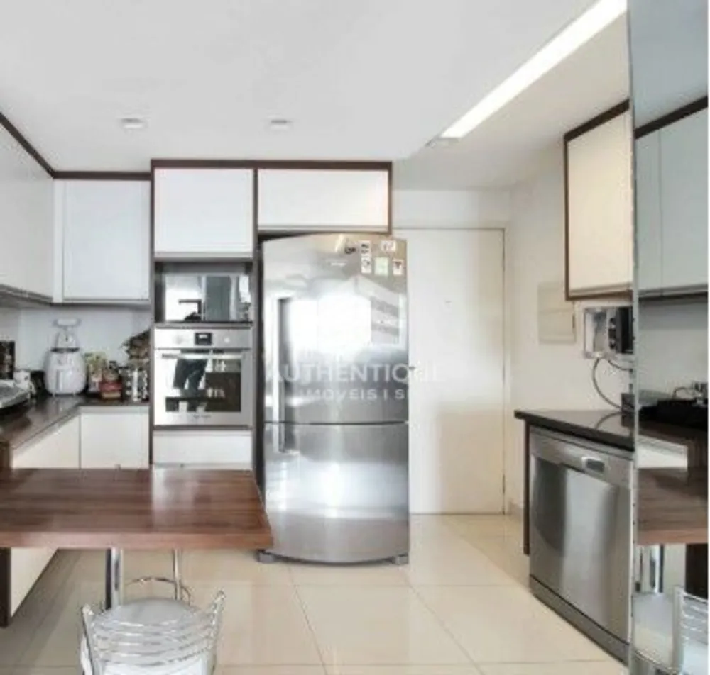 Apartamento, 3 quartos, 215 m² - Foto 2