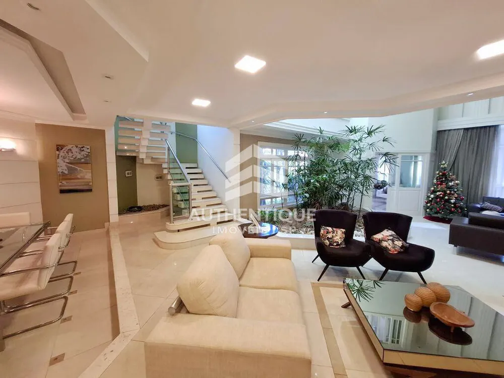 Casa, 3 quartos, 706 m² - Foto 1