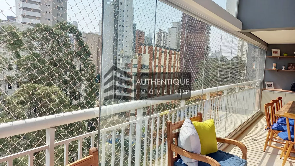 Apartamento à venda com 4 quartos, 238m² - Foto 2