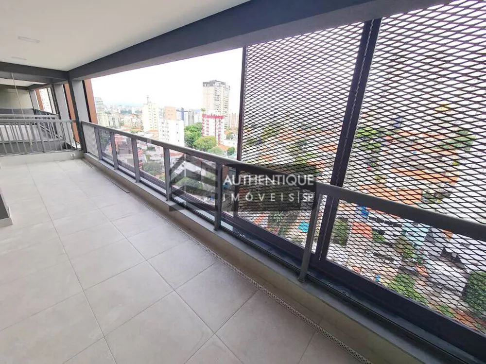 Apartamento à venda com 3 quartos, 140m² - Foto 1