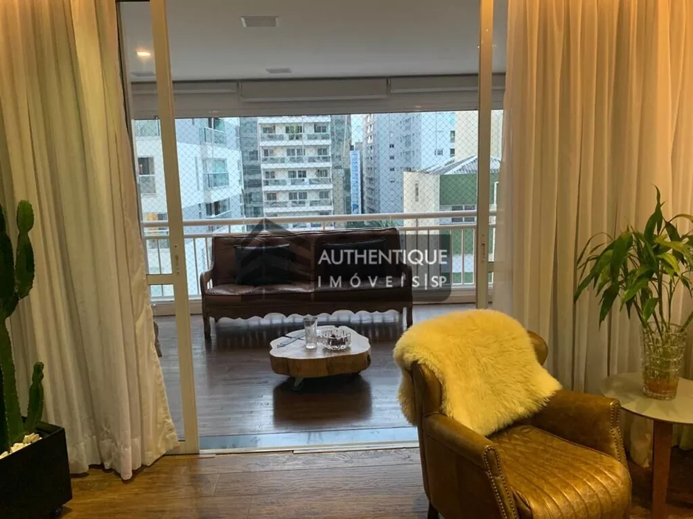 Apartamento à venda com 3 quartos, 159m² - Foto 1