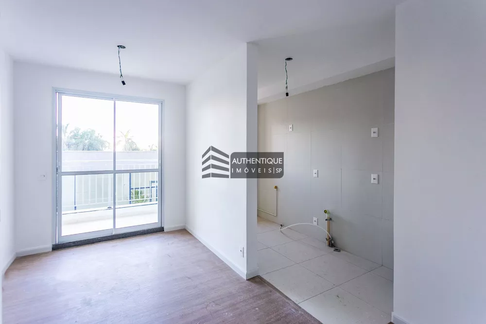 Apartamento à venda com 2 quartos, 51m² - Foto 2