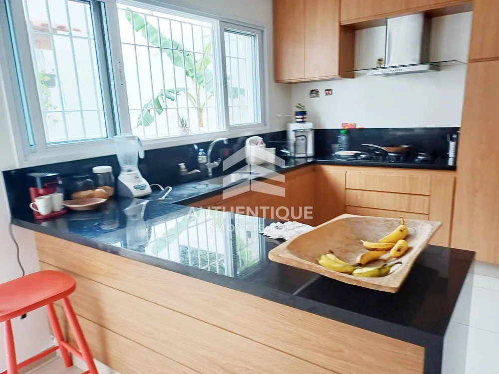 Casa, 3 quartos, 210 m² - Foto 6
