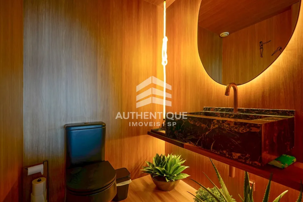 Apartamento, 3 quartos, 244 m² - Foto 1
