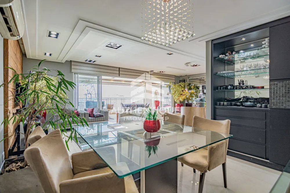 Apartamento, 4 quartos, 206 m² - Foto 1