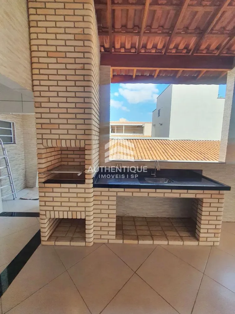 Casa, 3 quartos, 202 m² - Foto 2