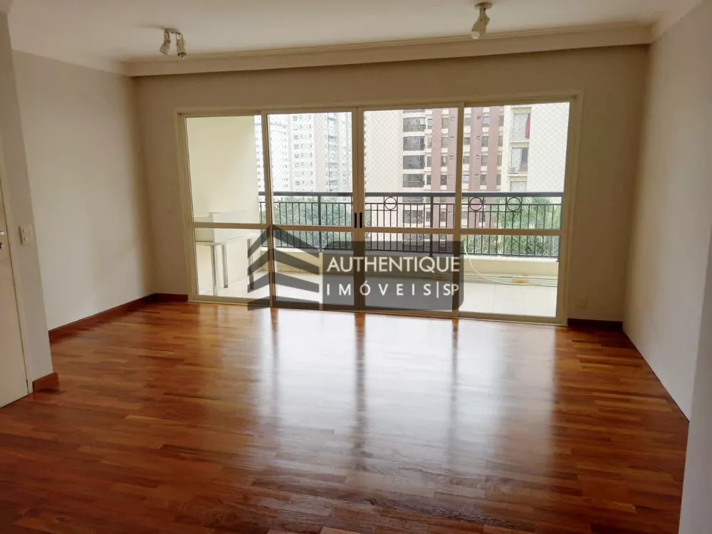 Apartamento à venda com 3 quartos, 125m² - Foto 2