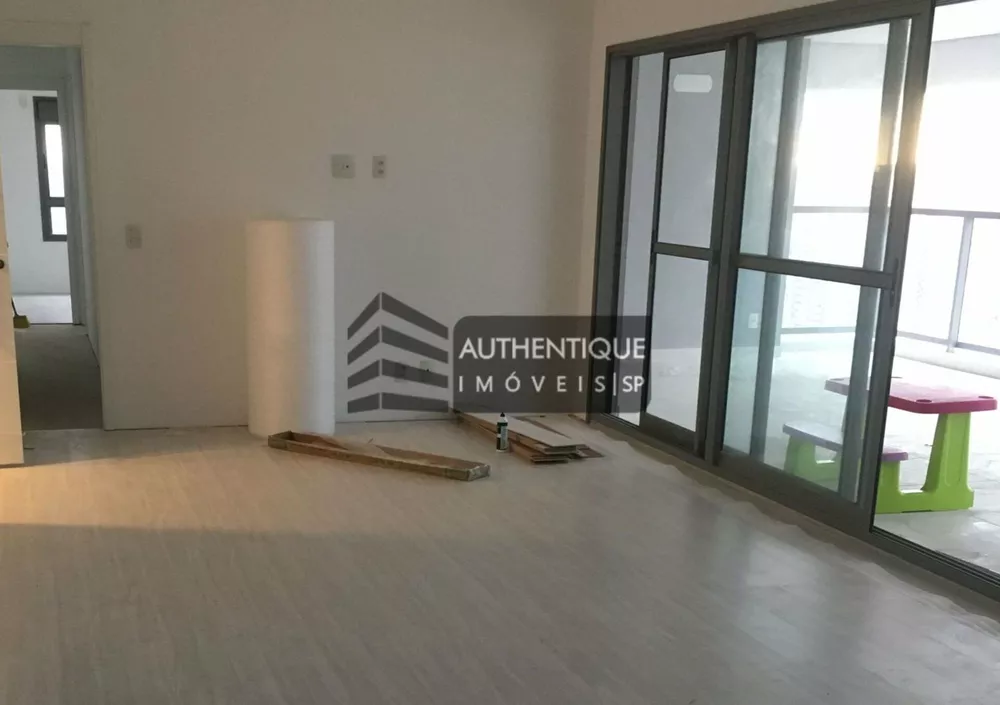 Apartamento à venda com 3 quartos, 160m² - Foto 25