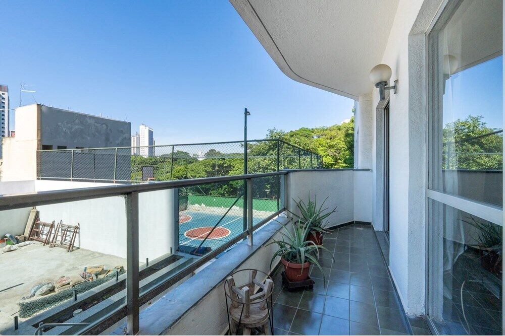 Apartamento à venda com 3 quartos, 141m² - Foto 32