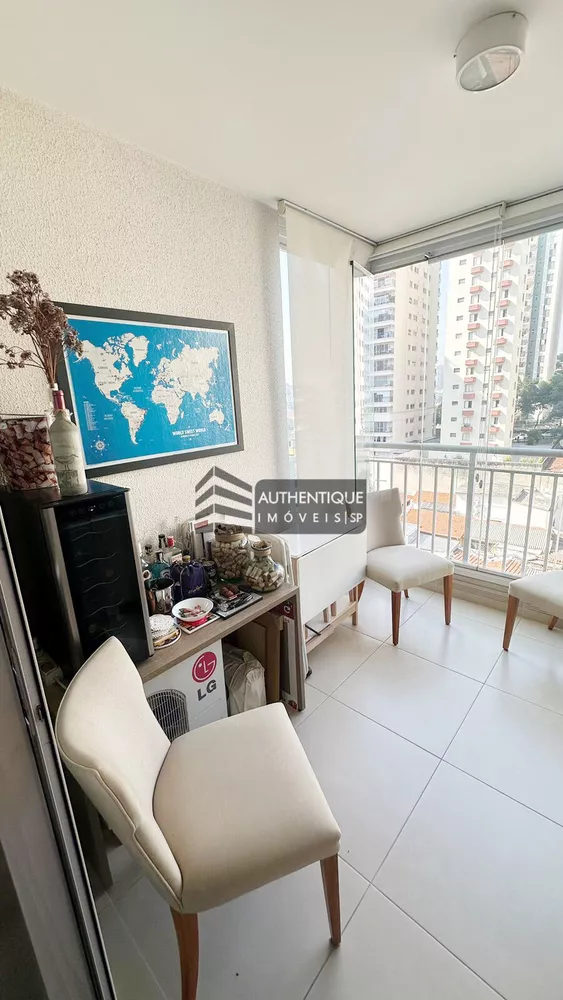 Apartamento à venda com 2 quartos, 64m² - Foto 1