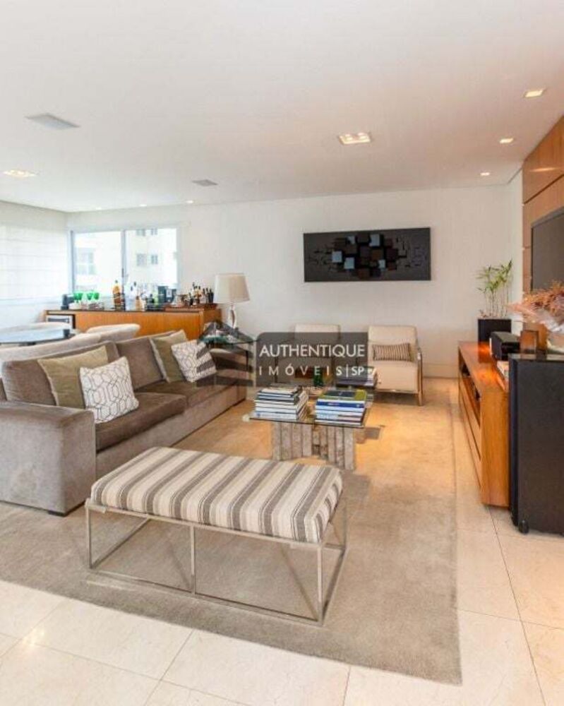 Apartamento à venda com 4 quartos, 240m² - Foto 4