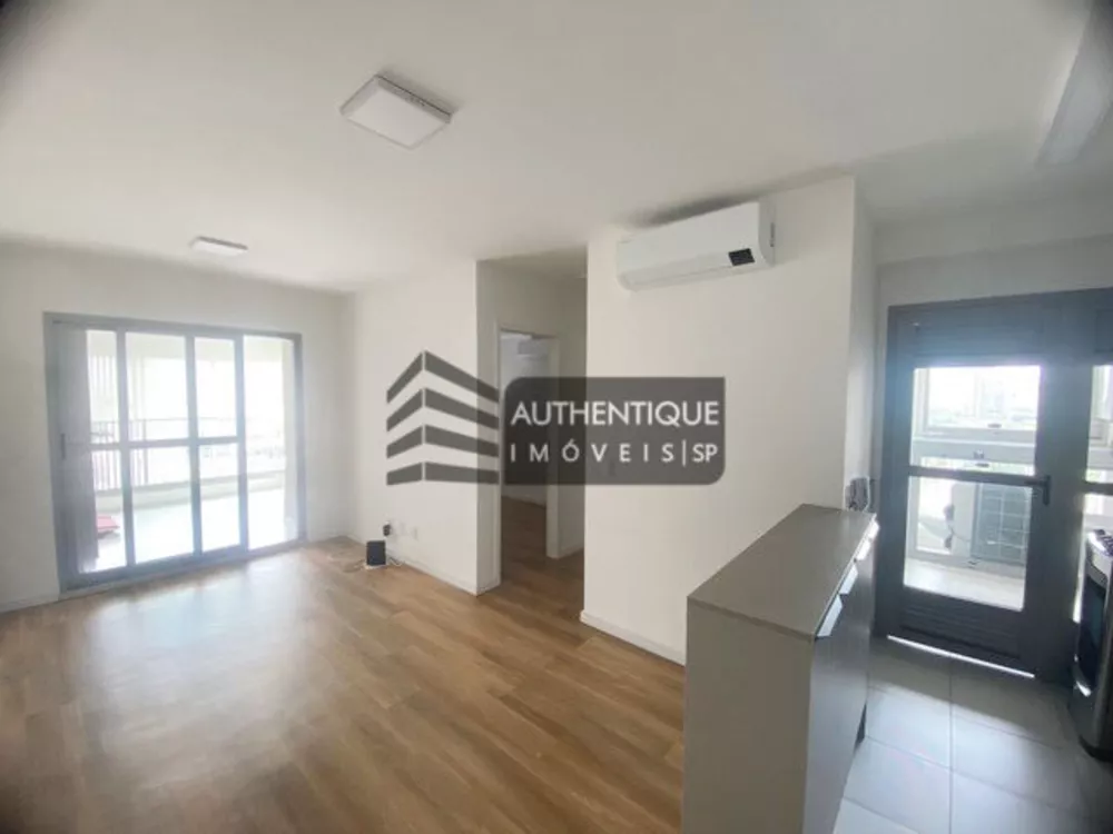 Apartamento à venda com 2 quartos, 64m² - Foto 1