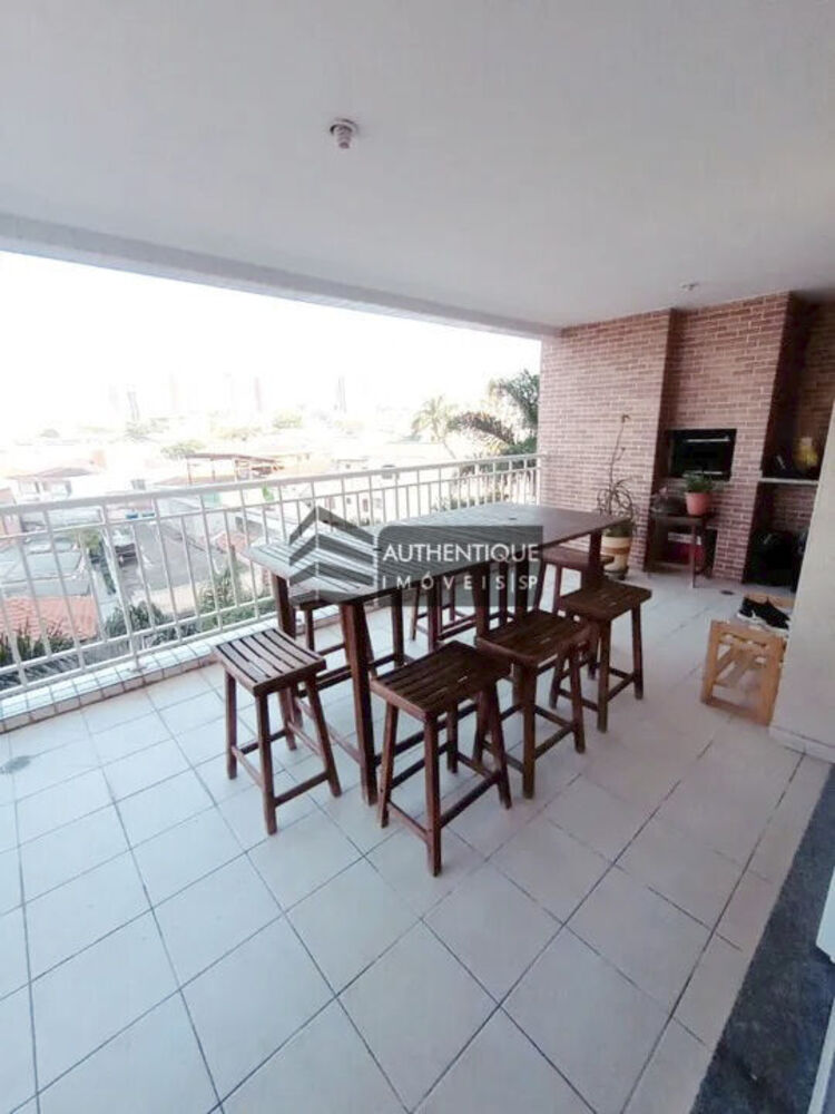 Apartamento à venda com 3 quartos, 125m² - Foto 1