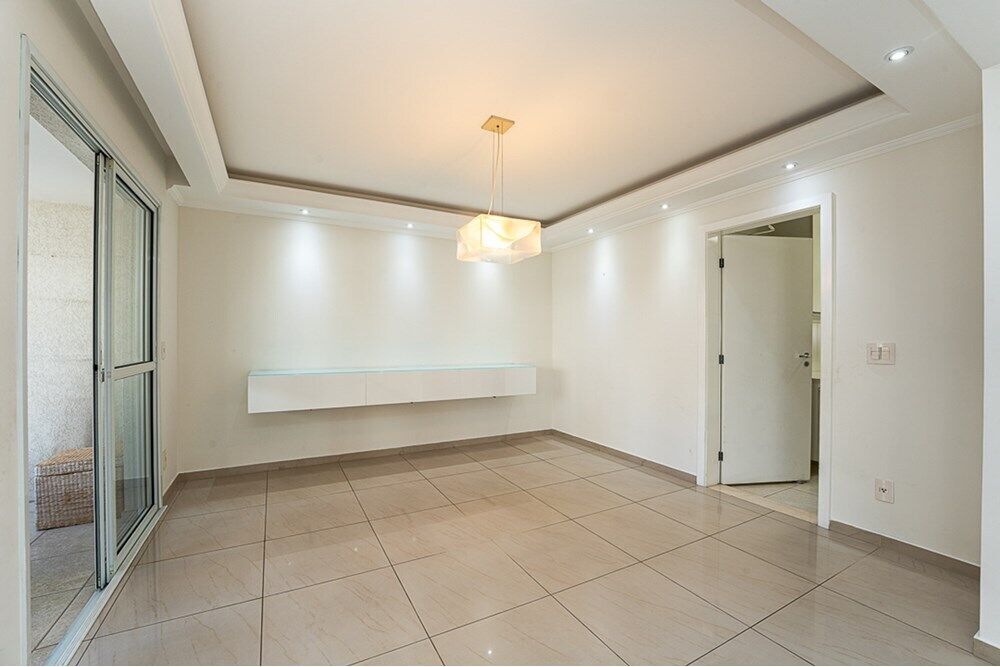 Apartamento à venda com 4 quartos, 201m² - Foto 3