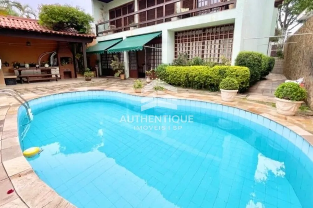 Casa, 4 quartos, 269 m² - Foto 1
