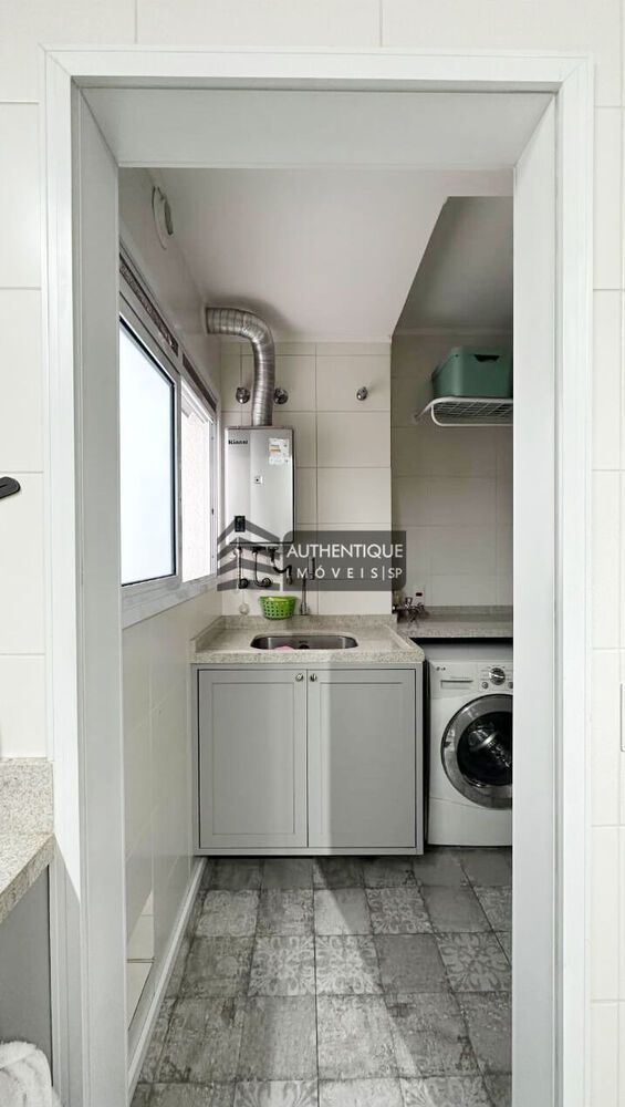 Apartamento à venda com 3 quartos, 162m² - Foto 2