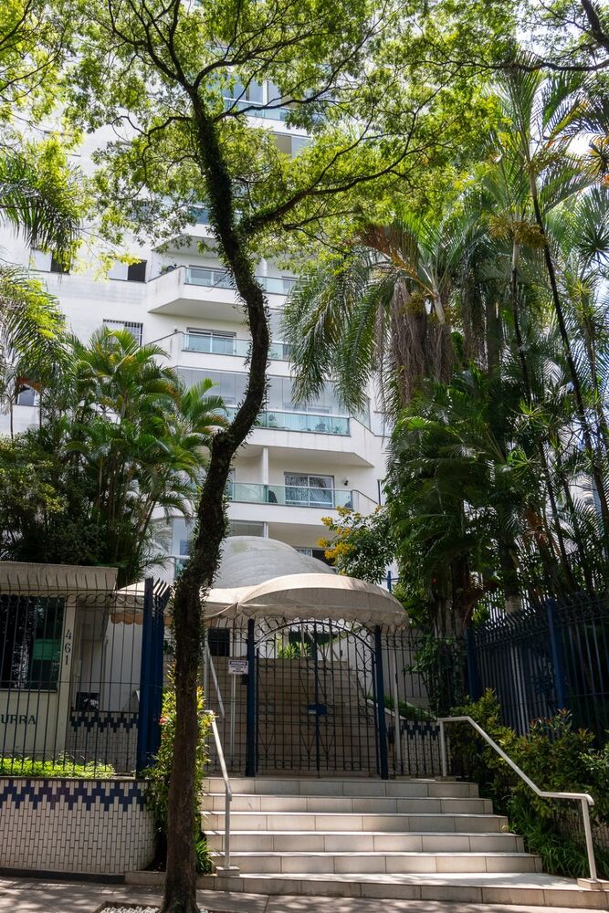 Apartamento à venda com 3 quartos, 121m² - Foto 4