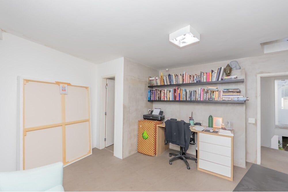 Casa à venda com 3 quartos, 180m² - Foto 2