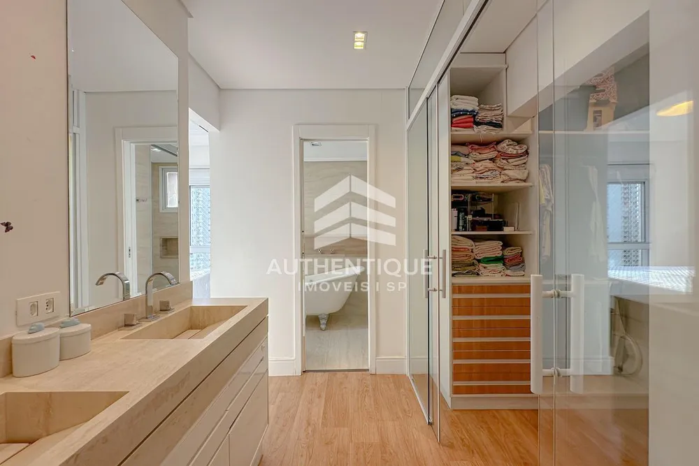 Apartamento, 3 quartos, 134 m² - Foto 2