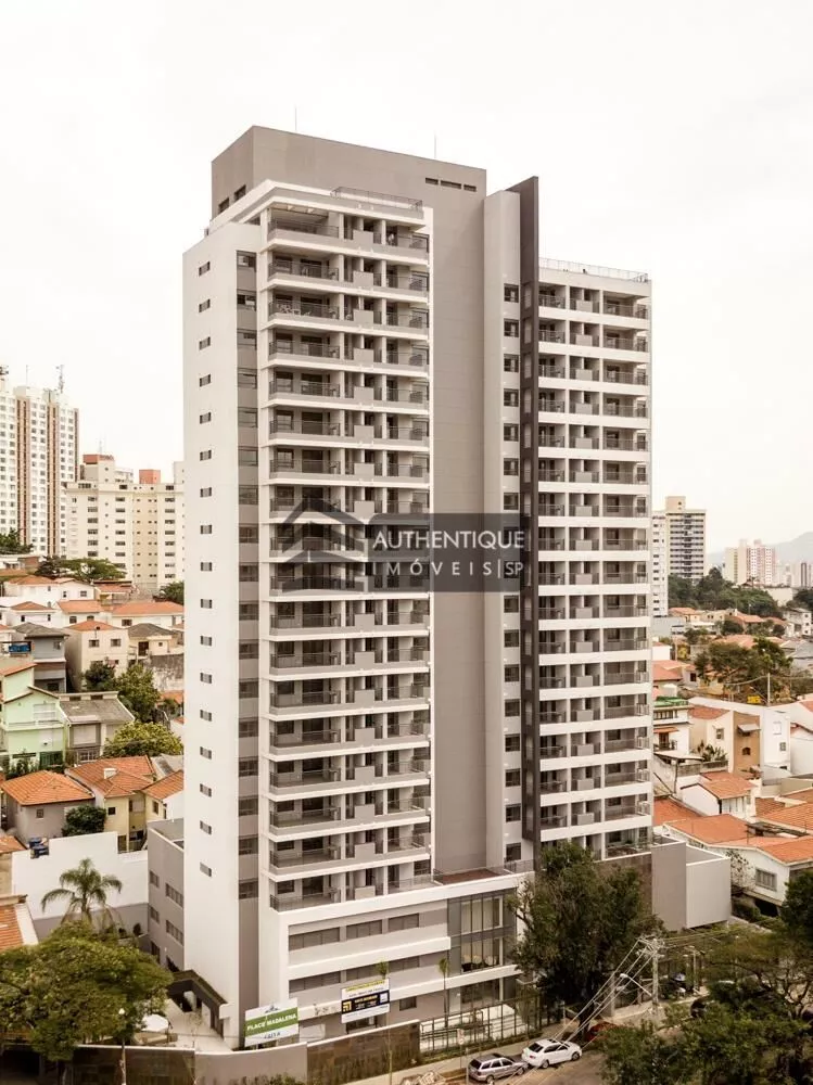 Apartamento à venda com 2 quartos, 68m² - Foto 2