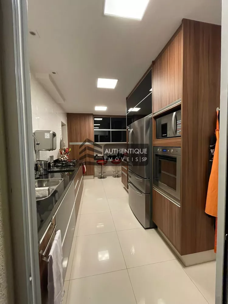 Apartamento à venda com 3 quartos, 202m² - Foto 12