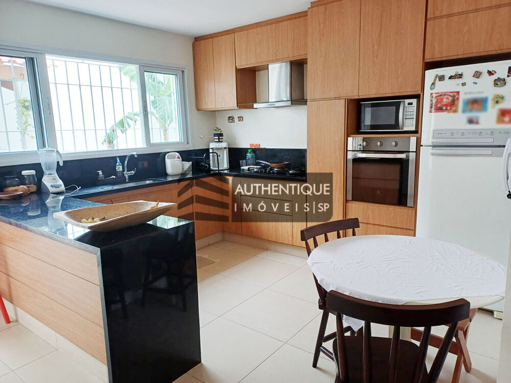 Casa, 3 quartos, 210 m² - Foto 9