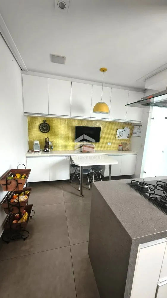 Apartamento, 3 quartos, 130 m² - Foto 2