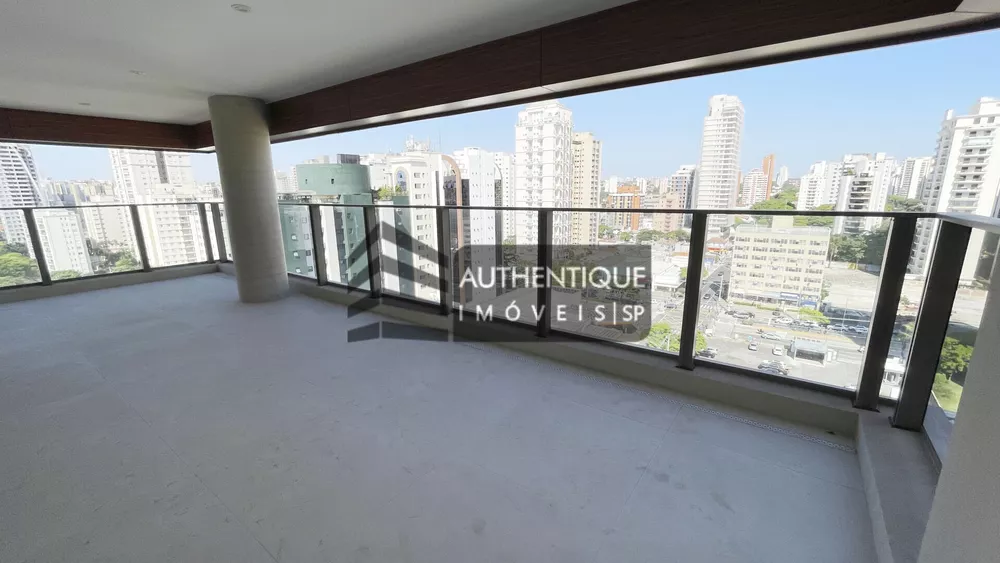 Apartamento à venda com 4 quartos, 232m² - Foto 1