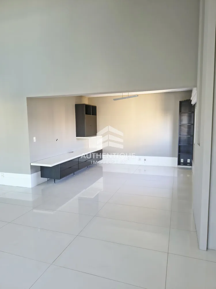 Apartamento, 3 quartos, 260 m² - Foto 8