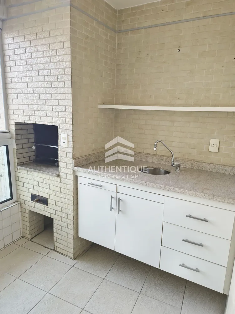 Apartamento, 3 quartos, 260 m² - Foto 2
