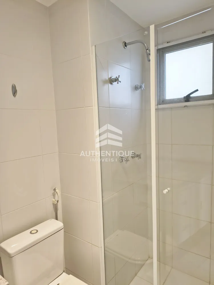 Apartamento, 3 quartos, 260 m² - Foto 2