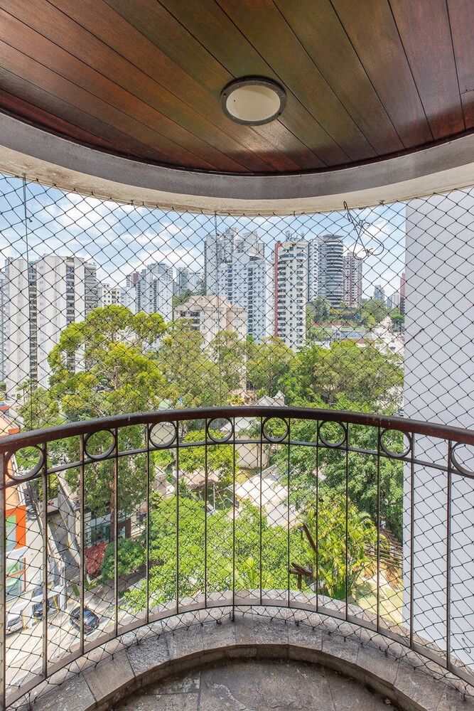 Apartamento à venda com 3 quartos, 175m² - Foto 4