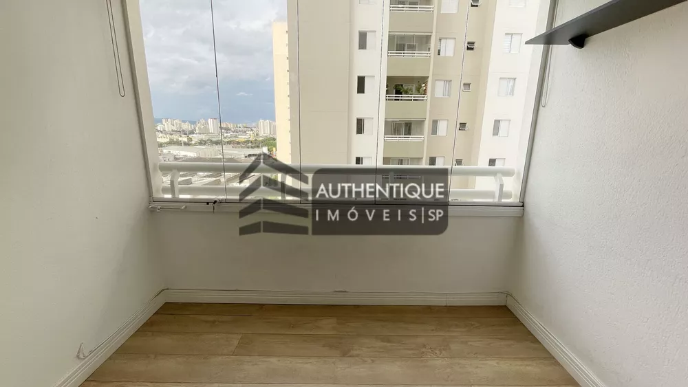 Apartamento à venda com 2 quartos, 70m² - Foto 2